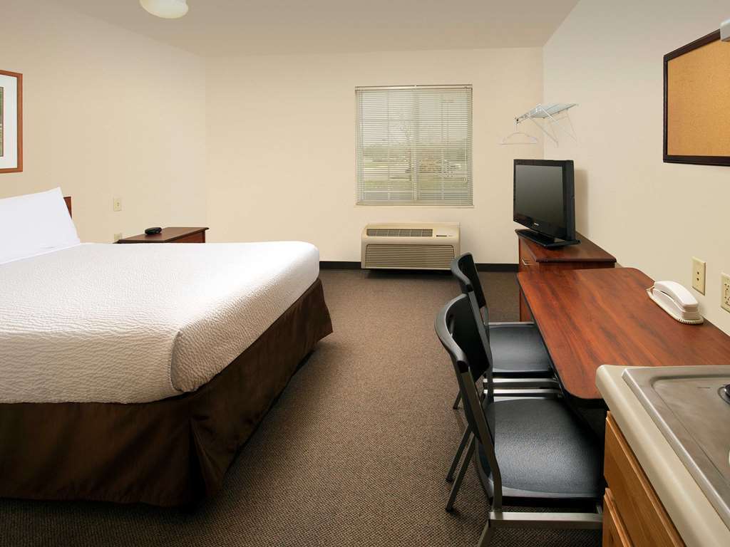 Woodspring Suites Эвансвилл Номер фото