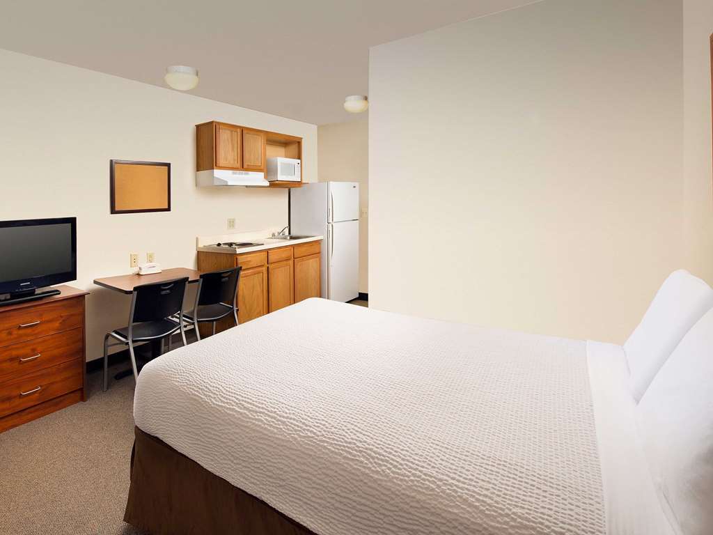 Woodspring Suites Эвансвилл Номер фото